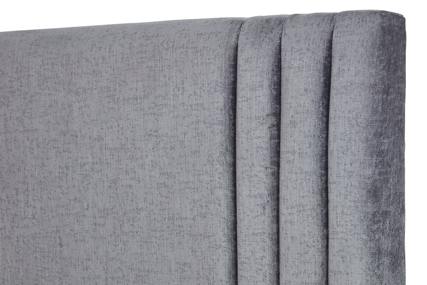 Orton Upholstered bed with contemporary design, low foot end